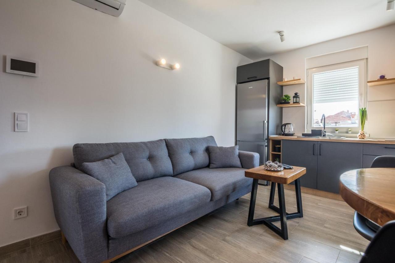 Apartments Pejakovic Вир Екстер'єр фото