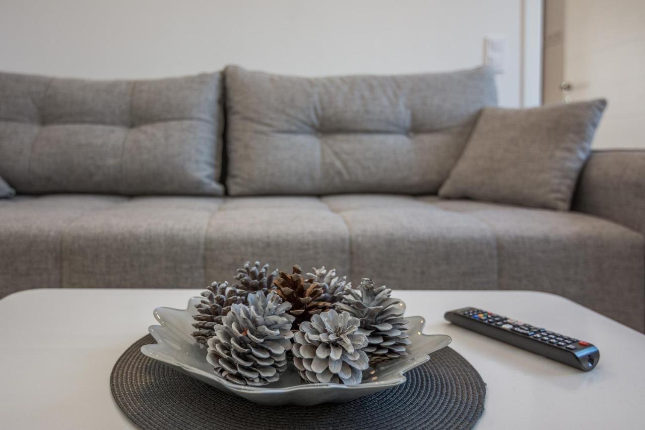 Apartments Pejakovic Вир Екстер'єр фото